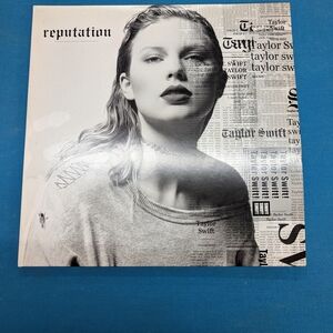 Taylor Swift Reputation Vinyl - Black and White